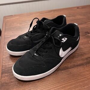 Nike SB Alleyoop Men's Size‎ 10 Black/White Skate Shoes (used)